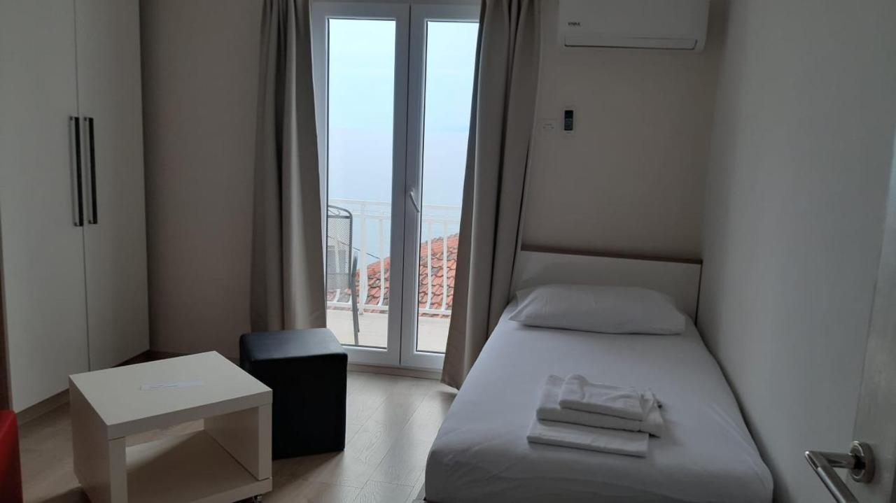 Apartmani Lara Gradac  Eksteriør billede
