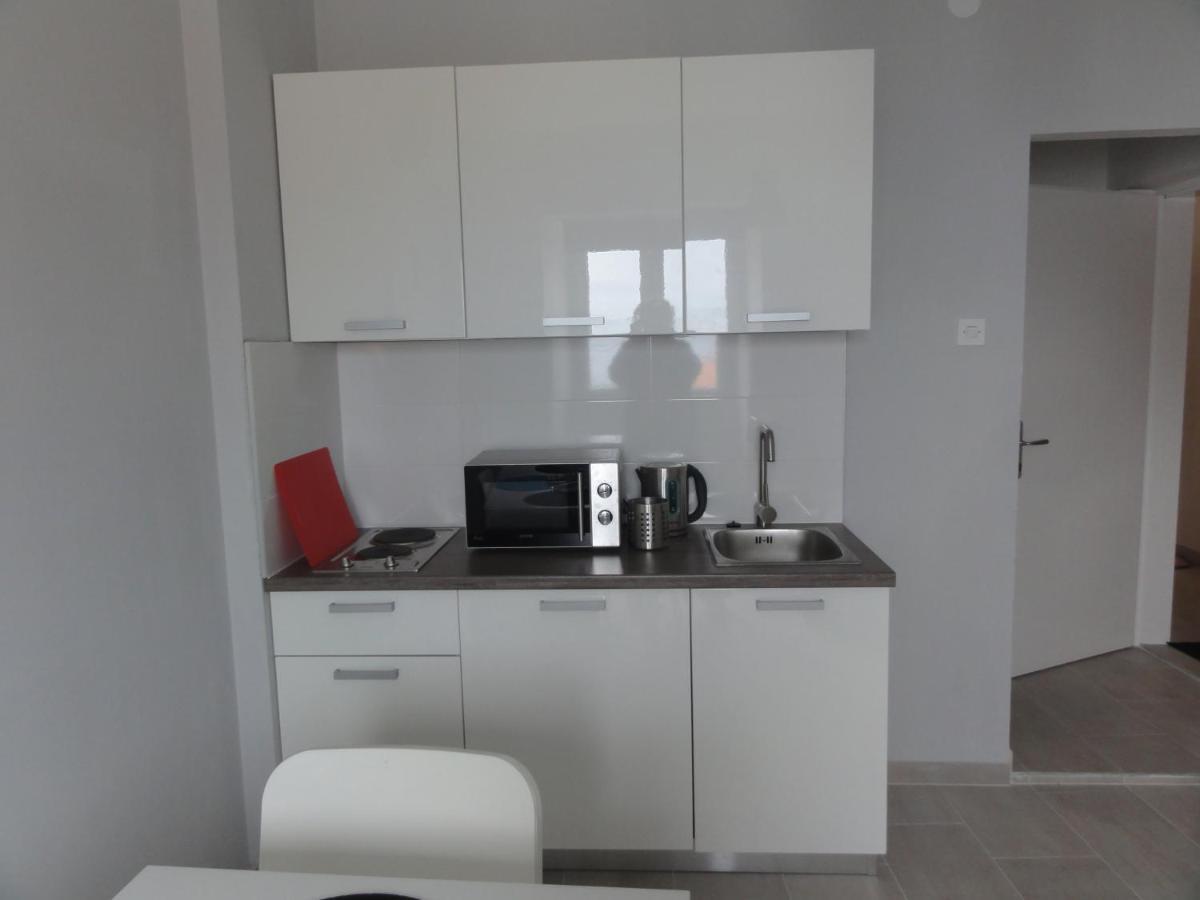 Apartmani Lara Gradac  Eksteriør billede